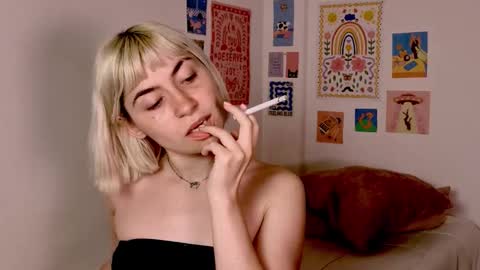 annietinky online show from 11-25-25, 02:44