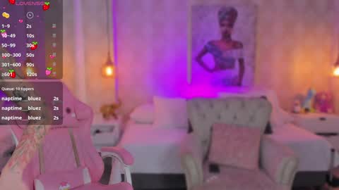 Snapshot of anniita_ chatting on 12-19-24, 10:34 VIVIANNA online show from 12-19-24, 10:34