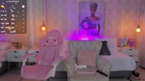 Snapshot of anniita_ chatting on 12-24-24, 10:01 VIVIANNA online show from 12-24-24, 10:01