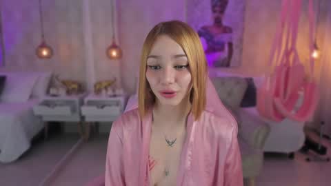 Snapshot of anniita_ chatting on 12-30-24, 07:15 VIVIANNA online show from 12-30-24, 07:15