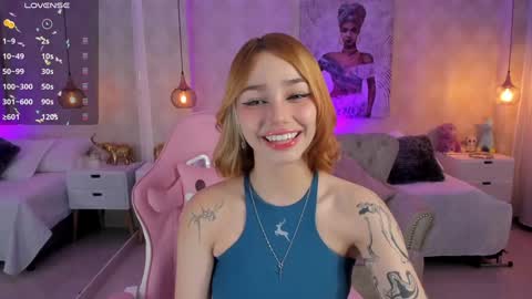 Snapshot of anniita_ chatting on 01-11-25, 03:55 VIVIANNA online show from 01-11-25, 03:55