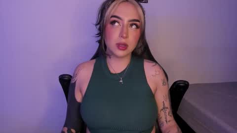 Annika online show from 11-12-25, 03:18