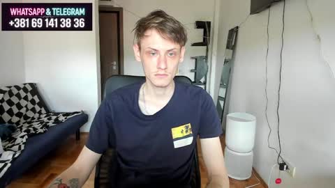 Snapshot of annonimsick chatting on 05-21-26, 12:23 online show from 05-21-26, 12:23