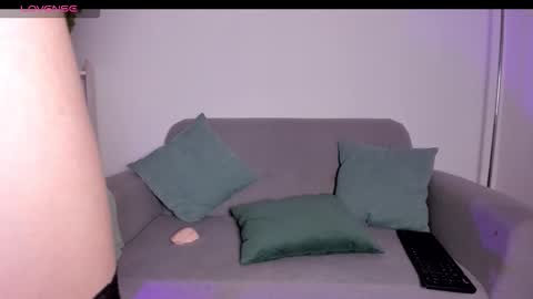 Anntonia Woods  online show from 03-17-26, 05:16