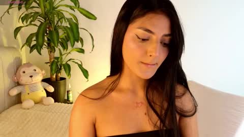 SOFIA INDEPENDENT MODEL online show from 09-22-25, 02:24