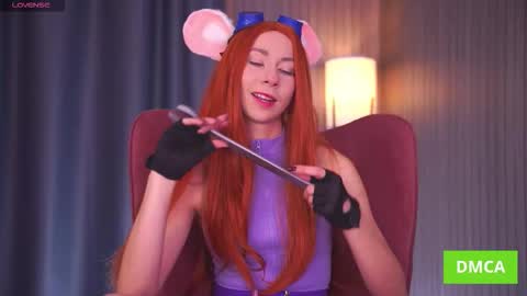 Annuetta online show from 11-16-25, 03:17