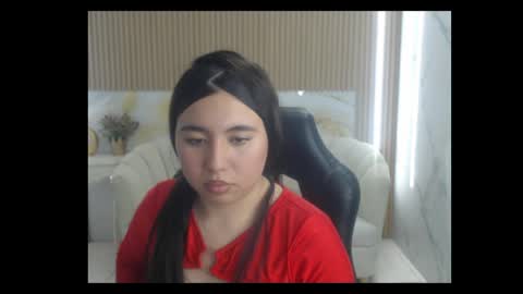 Snapshot of anny1_s chatting on 06-01-26, 08:32 Anny online show from 06-01-26, 08:32