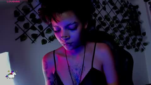 Snapshot of anny_kiitty_ chatting on 07-18-26, 01:54 Anny online show from 07-18-26, 01:54
