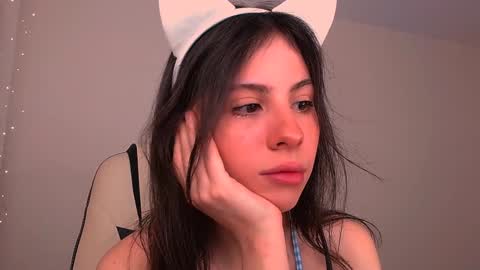 Snapshot of anny_leinhart chatting on 01-28-25, 08:36 Ana online show from 01-28-25, 08:36