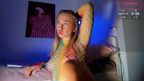 Snapshot of anny_limis chatting on 06-29-26, 04:18 Anna online show from 06-29-26, 04:18