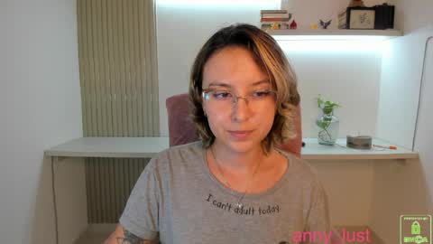Issabela online show from 05-28-26, 08:06