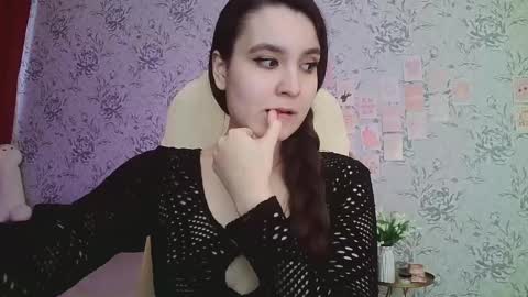 Annie online show from 02-28-25, 01:25