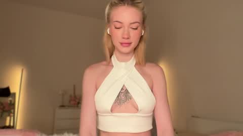 Anny online show from 06-02-26, 07:16