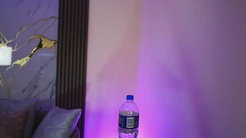 Ana online show from 09-18-25, 12:07