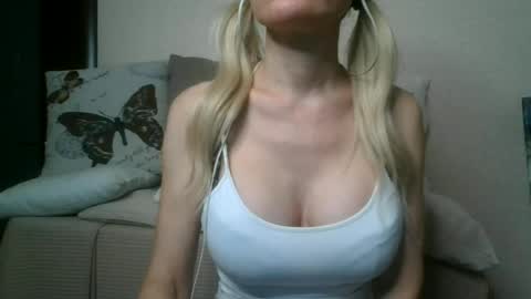 Snapshot of annypat chatting on 06-20-26, 01:41 annypat online show from 06-20-26, 01:41