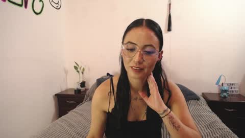 Snapshot of annyroberts_89 chatting on 02-09-25, 03:00 Anny online show from 02-09-25, 03:00