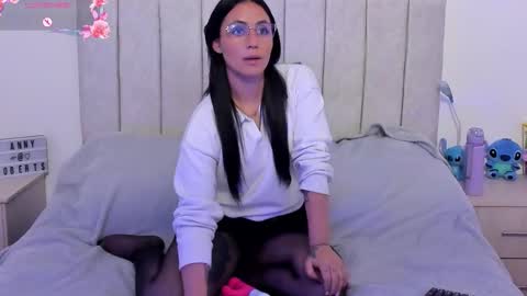 Snapshot of annyroberts_89 chatting on 11-09-25, 11:03 Anny online show from 11-09-25, 11:03