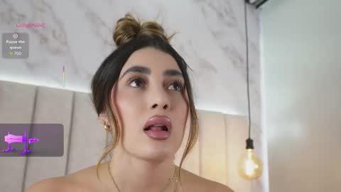 Snapshot of annyy_rosse chatting on 01-17-26, 04:54 ANNYY online show from 01-17-26, 04:54