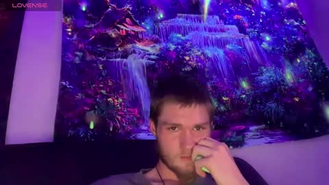 anomalies_ig online show from 01-04-25, 01:31