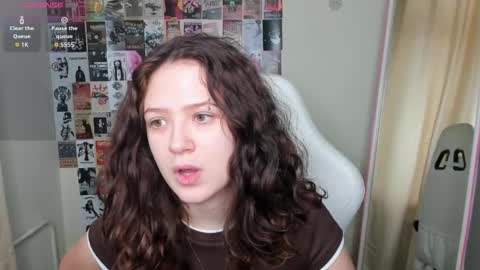 Snapshot of anora_millerr chatting on 02-11-26, 08:08 Anora online show from 02-11-26, 08:08