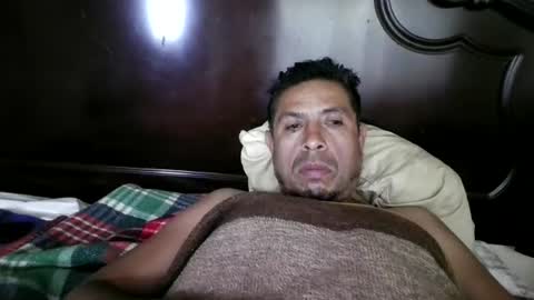 Snapshot of anre13pin chatting on 07-08-26, 03:27 anre13pin online show from 07-08-26, 03:27