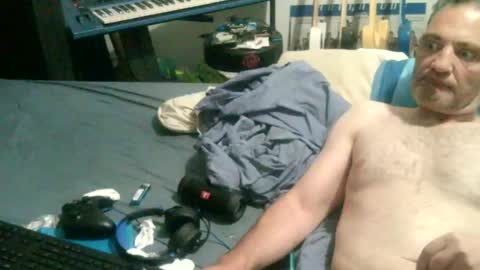 Snapshot of anssyboy696 chatting on 01-23-25, 04:48 anssyboy696 online show from 01-23-25, 04:48