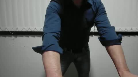 Snapshot of antarctic_male33 chatting on 01-09-25, 07:10 antarctic male online show from 01-09-25, 07:10