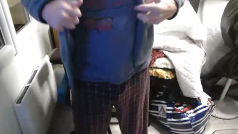 Snapshot of antares590 chatting on 11-22-25, 05:45 antares590 online show from 11-22-25, 05:45