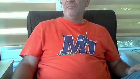 Snapshot of antheris chatting on 09-21-25, 12:18 antheris online show from 09-21-25, 12:18