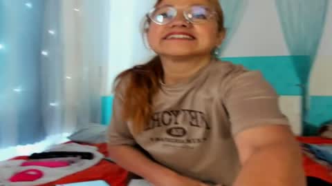 Snapshot of anthonela_mature_ chatting on 04-25-26, 05:32 anthonela_mature_ online show from 04-25-26, 05:32