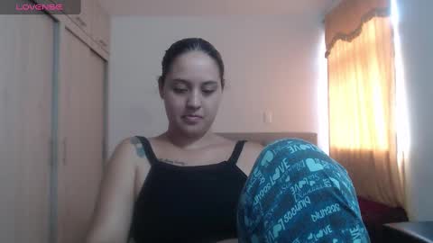Anthonela Queen online show from 09-25-25, 05:49