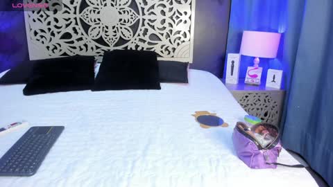 Snapshot of anthoneladuque chatting on 01-06-25, 12:13 anthonelaDuque online show from 01-06-25, 12:13