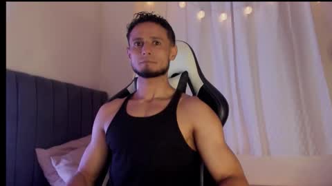 Snapshot of anthony_lewis_ chatting on 09-21-25, 06:37 Adonys Creeb online show from 09-21-25, 06:37