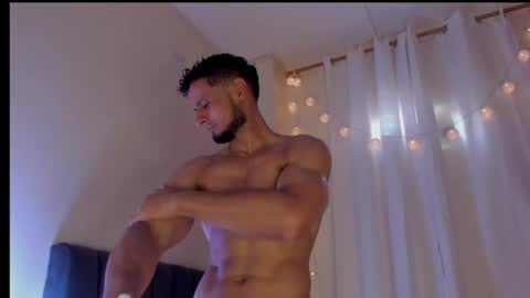 Snapshot of anthony_lewis_ chatting on 09-21-25, 06:42 Adonys Creeb online show from 09-21-25, 06:42