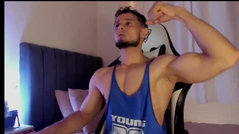 Snapshot of anthony_lewis_ chatting on 09-23-25, 04:59 Adonys Creeb online show from 09-23-25, 04:59