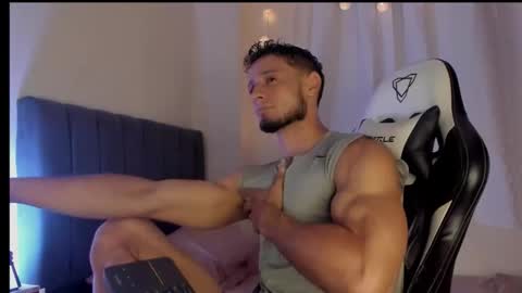 Snapshot of anthony_lewis_ chatting on 09-25-25, 05:22 Adonys Creeb online show from 09-25-25, 05:22