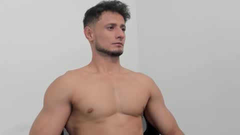 Snapshot of anthony_lewis_ chatting on 11-01-25, 03:30 Adonys Creeb online show from 11-01-25, 03:30