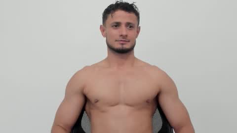 Snapshot of anthony_lewis_ chatting on 11-07-25, 07:30 Adonys Creeb online show from 11-07-25, 07:30