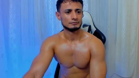 Snapshot of anthony_lewis_ chatting on 11-14-25, 07:07 Adonys Creeb online show from 11-14-25, 07:07