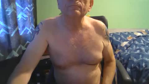 Snapshot of antmatt2025 chatting on 09-09-25, 02:16 antmatt2025 online show from 09-09-25, 02:16