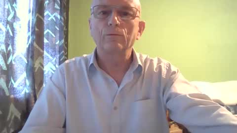 Snapshot of antmatt2025 chatting on 09-16-25, 05:14 antmatt2025 online show from 09-16-25, 05:14