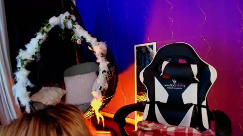 Antonella online show from 12-23-25, 02:42