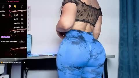 Snapshot of antonela85 chatting on 04-25-26, 11:24 antonella online show from 04-25-26, 11:24
