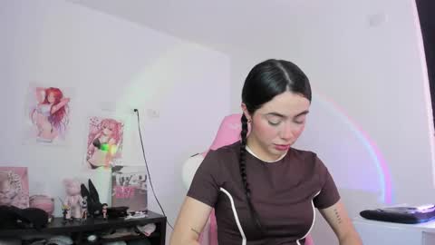 Antonella online show from 11-24-25, 09:47