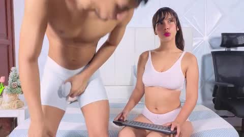 Snapshot of antonella_and_axel chatting on 02-22-26, 05:19 Antonella 20 Axel 23 online show from 02-22-26, 05:19