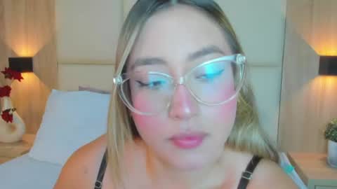 Snapshot of antonella_cutie_ chatting on 06-09-26, 12:28 A N T O N E L L A online show from 06-09-26, 12:28