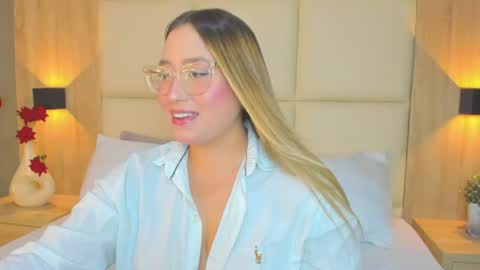 Snapshot of antonella_cutie_ chatting on 07-14-26, 12:33 A N T O N E L L A online show from 07-14-26, 12:33
