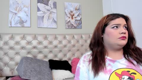 Snapshot of antonella_hotkiss chatting on 01-04-25, 04:01 Antonella online show from 01-04-25, 04:01