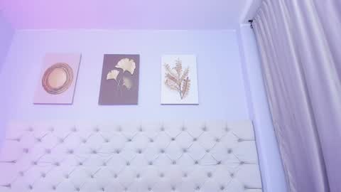 Snapshot of antonella_hotkiss chatting on 01-25-25, 03:51 Antonella online show from 01-25-25, 03:51