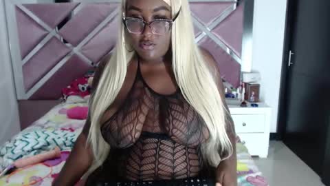 AntonellaLenox online show from 10-22-25, 05:19